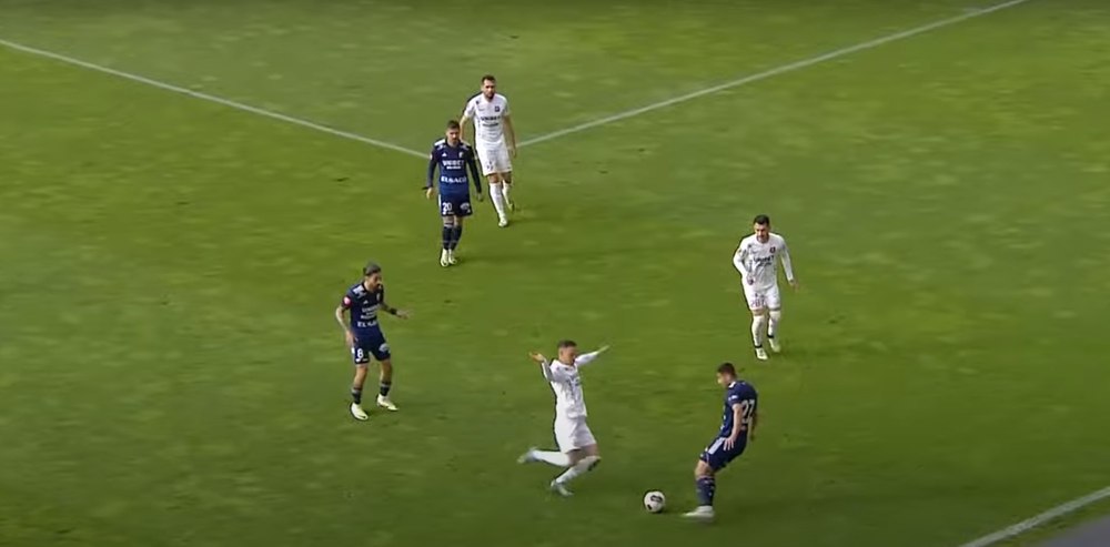Hermannstadt - FC Botoșani, meci spectaculos. Sibienii au reușit să egaleze cu un om în minus, după o greșeală catastrofală