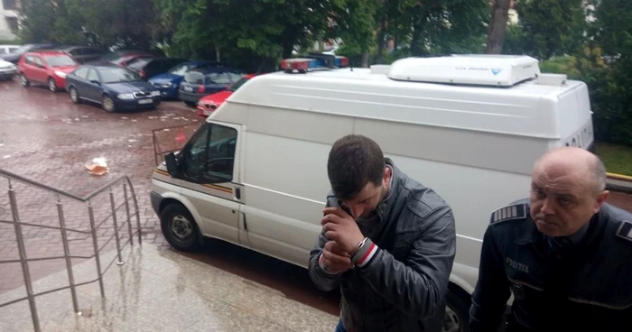 Marius Dumitriu, angajatul de la Protecţia Copilului Suceava ce a hărţuit sexual cu băiat de 12 ani, s-a spânzurat. FOTO Dănuţ Zuzeac