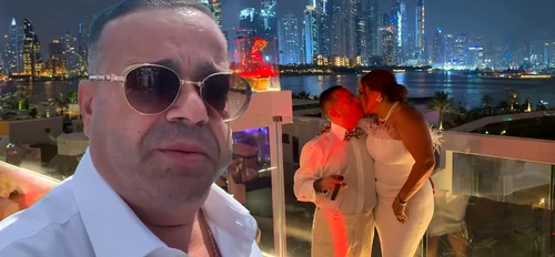 Adrian Minune și familia lui se află în aceste zile la Miami, acolo unde se răsfață intens, între cântări, pe iahturi de lux și cu mâncare bună