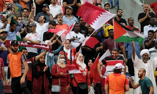 Suporteri Qatar la Cupa Mondială de fotbal 2022 FOTO Profimedia jpg