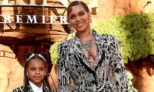 Blue Ivy si Beyonce jpg