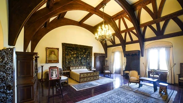 Cum arată dormitorul Reginei Maria din Palatul Cotroceni / FOTO jpeg