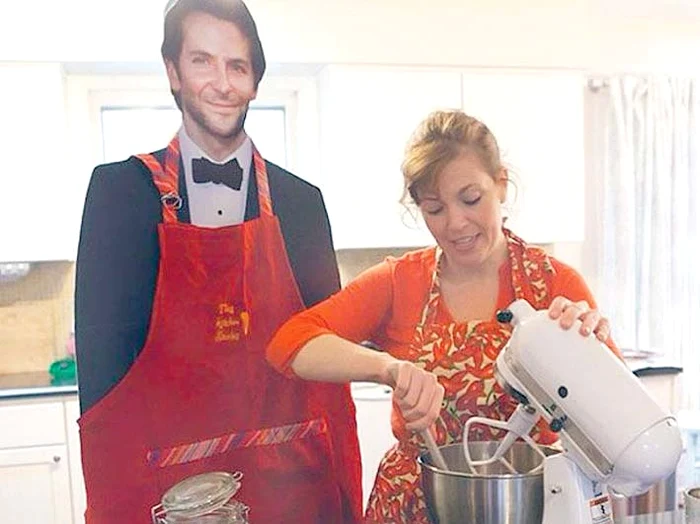 Danielle are ajutor de nădejde în bucătărie