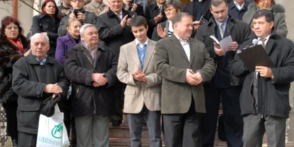 Felician Pop şi-a lansat astăzi cartea la Carei 