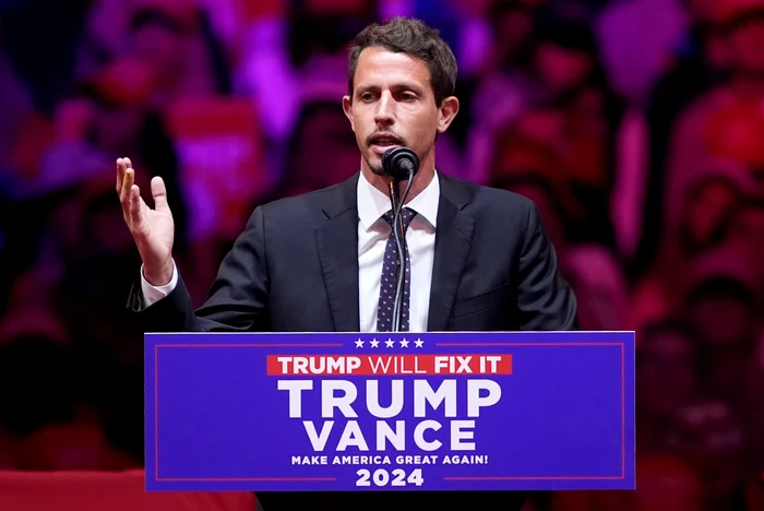Comediantul Tony Hinchcliffe la mitingul lui Trump de la Madison Square Garden FOTO PROFIMEDIA