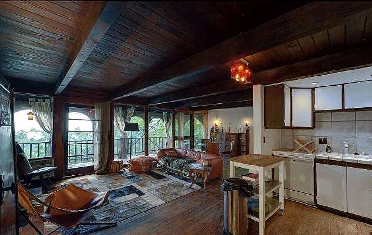 Casa Lennon (realtor.com)