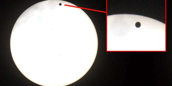 Momentul tranziţiei surprins cu performantul telescop de la Galaţi