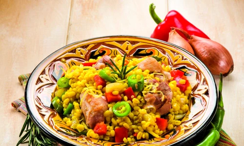 paella cu carne de porc jpeg