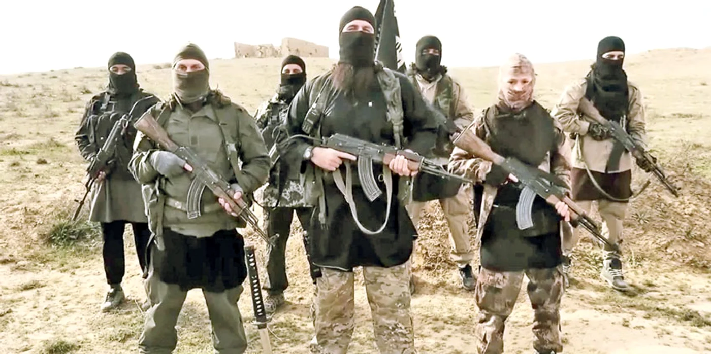 Luptători ISIS - arhiva foto
