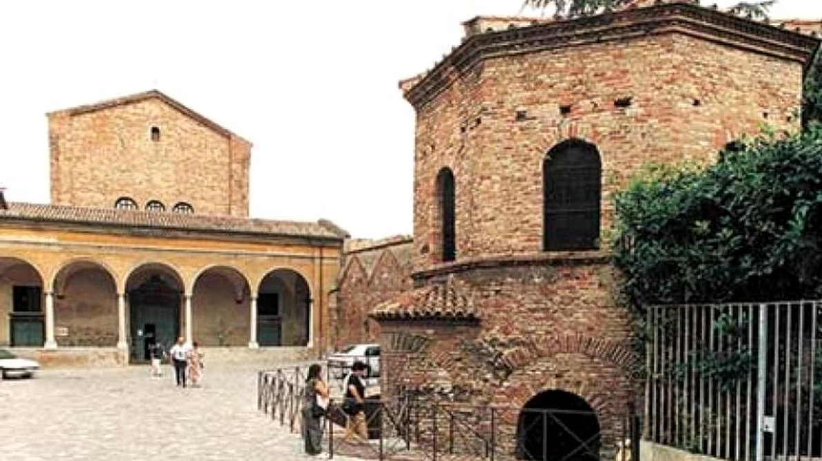 Baptisteriul Arienilor din Ravenna jpeg