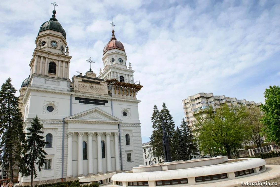 Mitropolia Iași  SURSA Doxologia jpeg