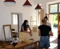 Oana Moraru - studentă la Arhitectură şi participantă şa Şcoala de Vară MAIE pe şantierul fostei primării din Balta - Mehedinţi Foto arhitectura-gpmh ro