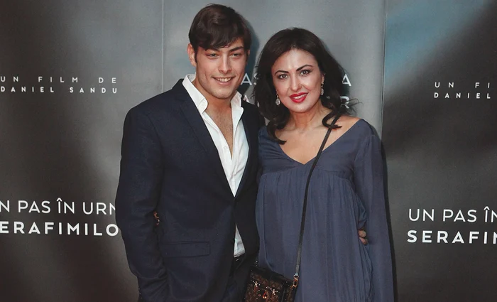 Mama lui Toto este  frumoasa Letiția Badea,  cea de-a doua soție  a fostului fotbalist