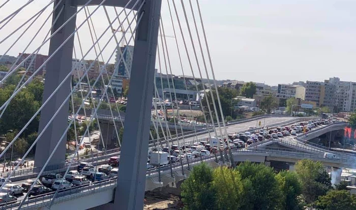 Pasajul Ciurel este foarte aglomerat FOTO: FB/ Primăria Sectorului 6