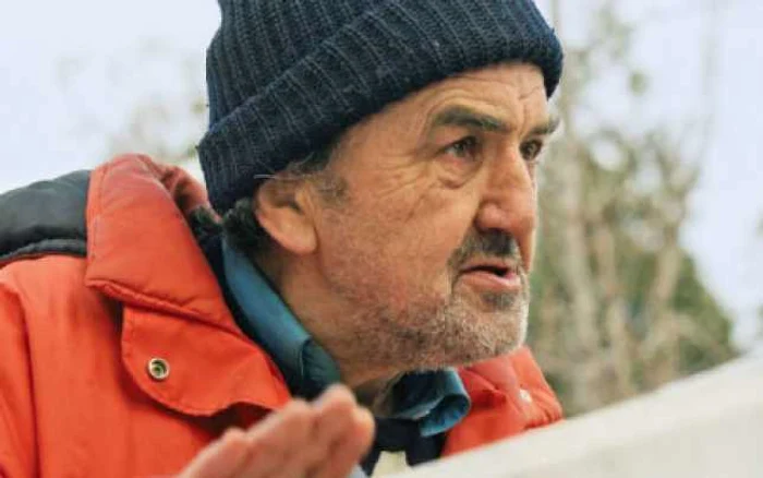 Victor Dumitru Ghezzo, la mormântul fiului său Foto: Lucian Muntean