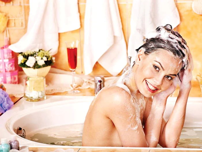 
    Oamenii de ştiinţă au stabilit cum trebuie îngrijită podoaba capilară pentru a nu avea probleme  