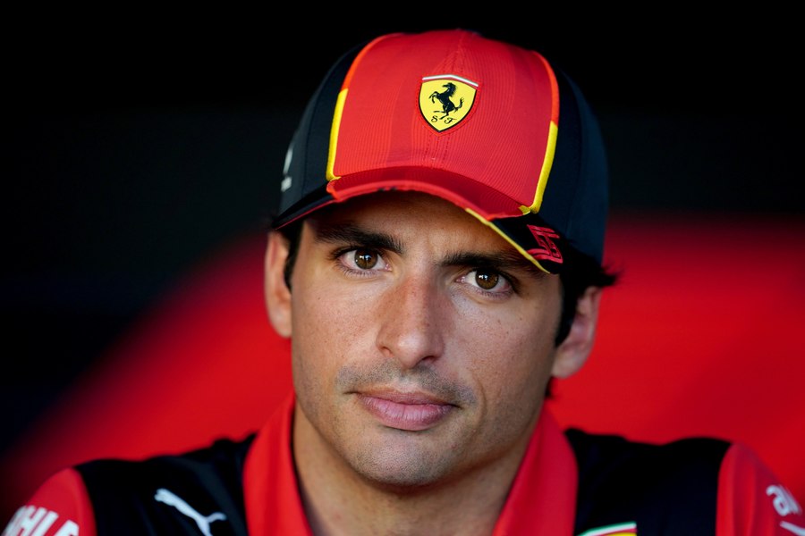 Carlos Sainz jr (Ferrari) a câştigat Marele Premiu al Australiei. Dezastru pentru Verstappen