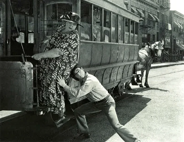Trenuri, tramvaie, autobuze, taximetre jpeg