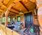 Casa construită în stil maramureșean se vinde cu 222.000 de euro / foto: Facebook