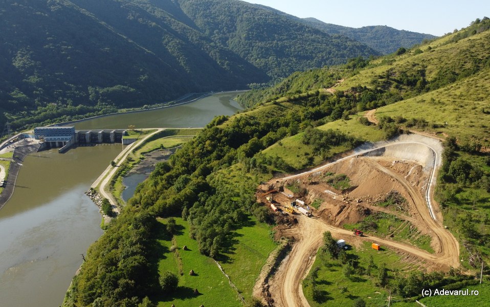 Tunelul Robești și Viaductul Boița, punctele-cheie ale autostrăzii de pe Valea Oltului. Mai poate fi tronsonul gata în 2028?