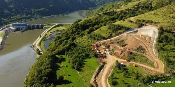 Autostrada Sibiu Pitești pe Valea Oltului Foto Daniel Guță ADEVĂRUL (33) JPG