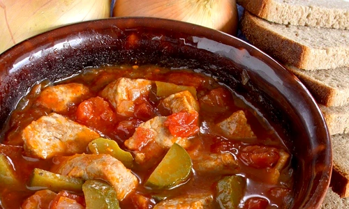 mancare castraveti acri carne porc jpeg