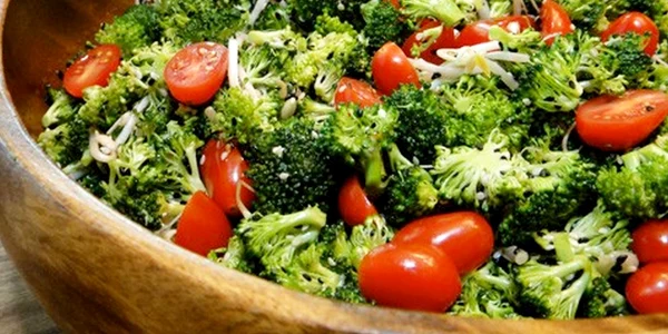 1 salata de brocoli cu susan jpg jpeg