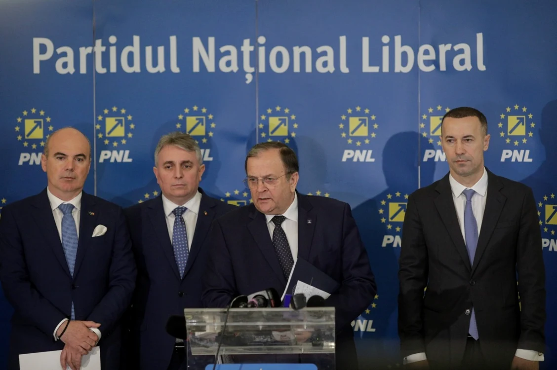 Liderii PNL îşi reîmpart sferele de influenţă din partid  FOTO Inquam Photos / George Calin