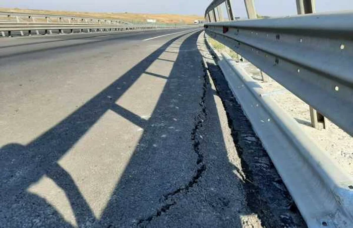 Porţiunea de autostradă refăcută în 2015 se scufundă din nou