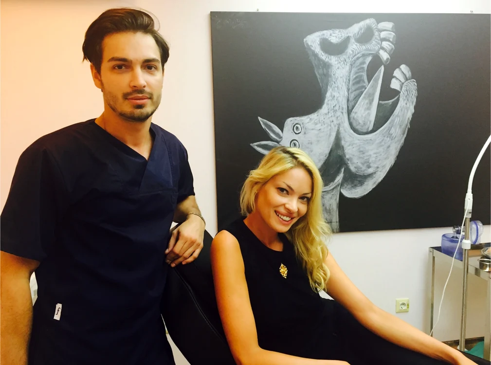 Valentina Pelinel, alături de medicul Valentin Răducanu