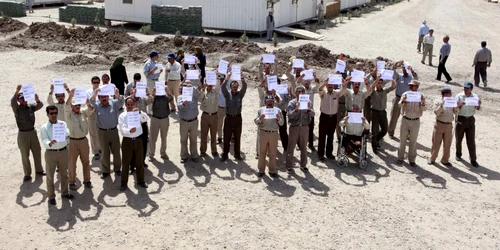 Exilaţi iranieni demonstrează la Camp Liberty din Bagdad