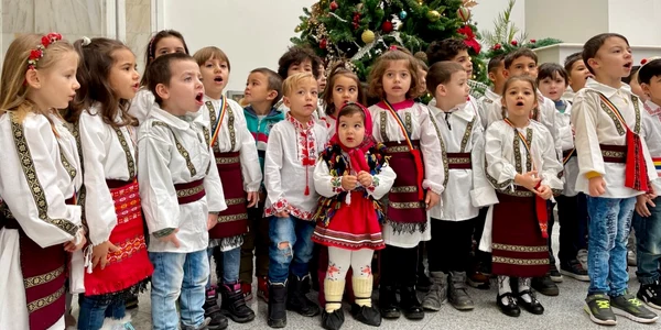 calarasi prescolari cu colindul FOTO Faceb/PMC