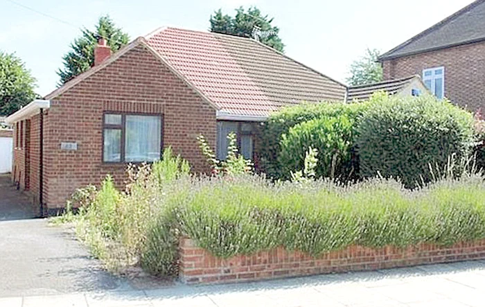 Londra - Până în 2013, Daniel Sharp s-a îngrijit de casa bătrânului Ronald Butcher