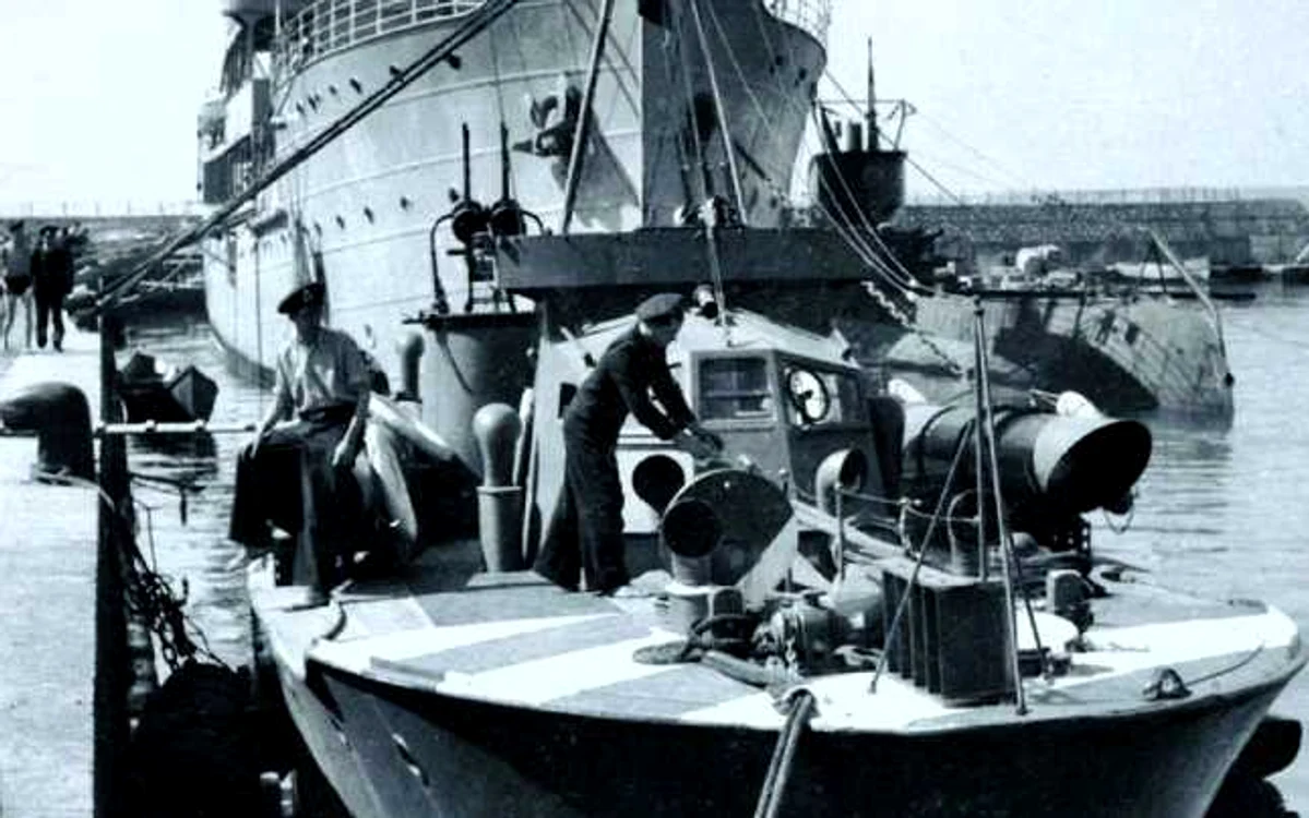 Petre Zamfir şi submarinul Delfinul 