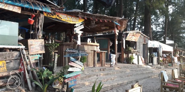 Vacanţă la Bangtao - sătucul pescăresc de pe insula thailandeză Phuket FOTO Ş.Both