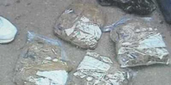 Drogurile au fost ascunse în buchete de flori