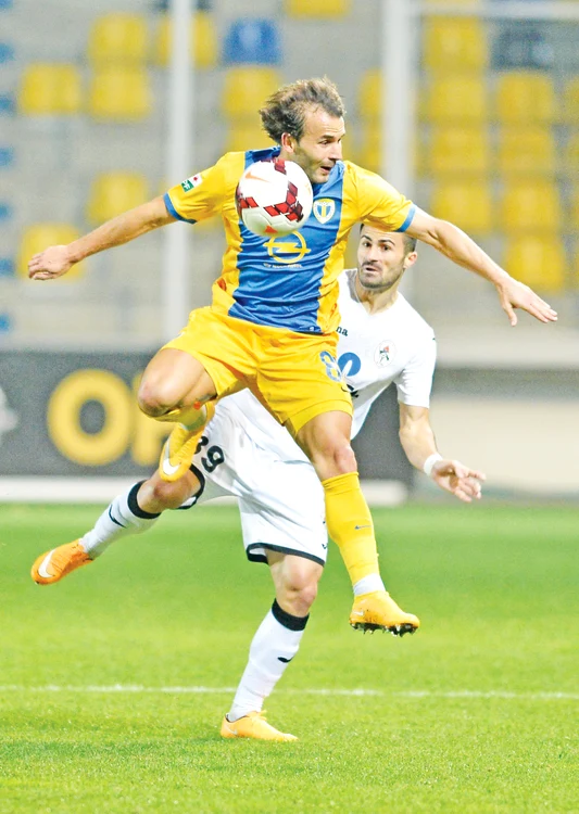 
    Teixeira e dorit şi de  Skoda Xanthi, a lui  Lucescu jr. Mai are  două oferte din Turcia,  una de la Apoel Nicosia,  şi una din AzerbaidjanFOTO: Răzvan Păsărică   