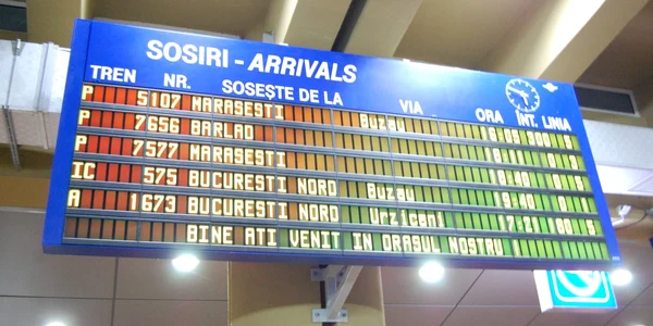 Trenul IC 575 trebuia să ajungă în Galaţi la 19.40, dar a sosit la 4 dimineaţă