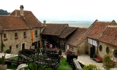 Festivalul Academic de Reconstituire Istorică "În numele trandafirului", la Râşnov jpeg