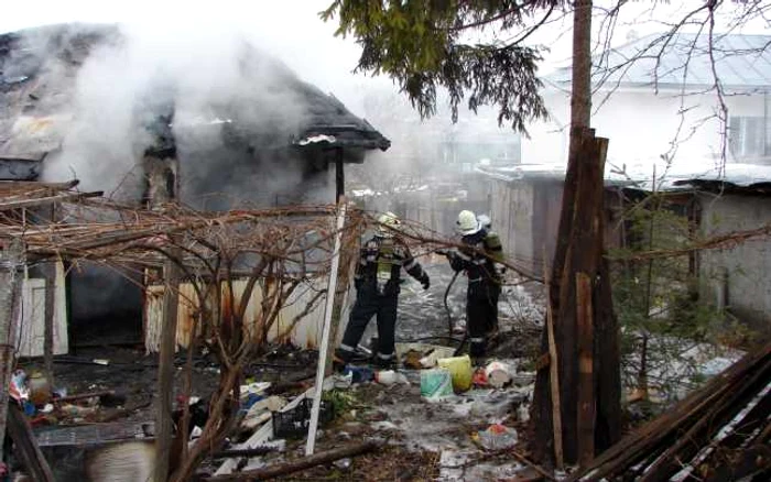 Pompierii tulceni au ajuns la faţa locului FOTO Arhivă Adevărul