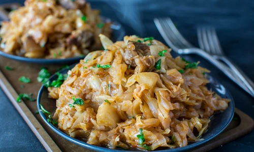 varza sotata cu carne de vita jpeg
