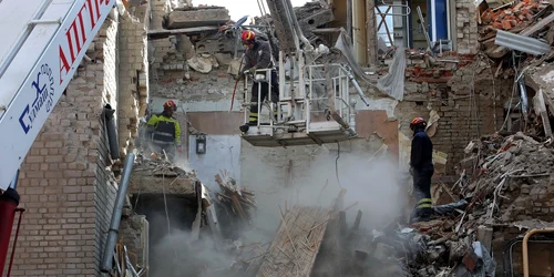 Cladire distrusa de bombardamente in Harkov FOTO Profimedia