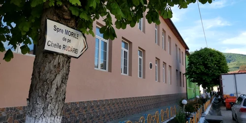 Acţiunea de voluntariat Hai la Rudăria! FOTO Ş.BOTH