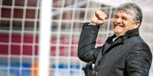 Andone a cunoscut cele mai mari satisfacţii, şi ca jucător, şi ca antrenor, doar la Dinamo
