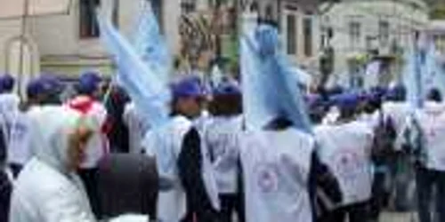 7.000 de profesori au protestat de Ziua Educaţiei, în Capitală