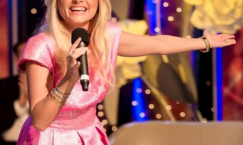 Iana Novac de la trupa A.S.I.A. Sursa Instagram 