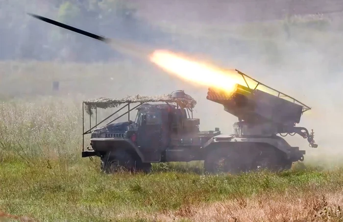 Lansator de rachete Grad al trupelor ruse în regiunea Kursk FOTO PROFIMEDIA
