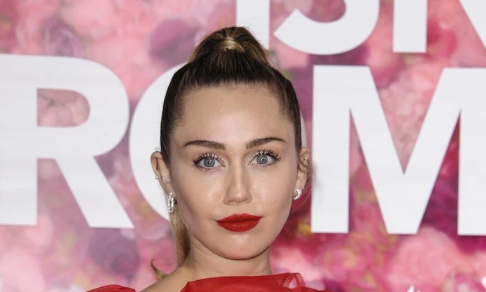 1 miley cyrus profimedia 0413357910 jpg jpeg