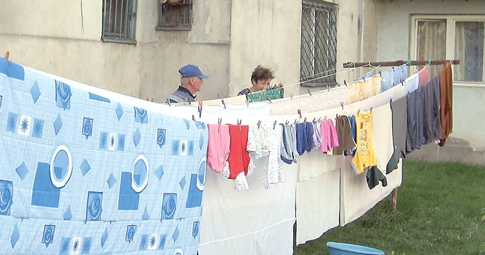 Fără zarzavaturi şi rufe în spatele blocului