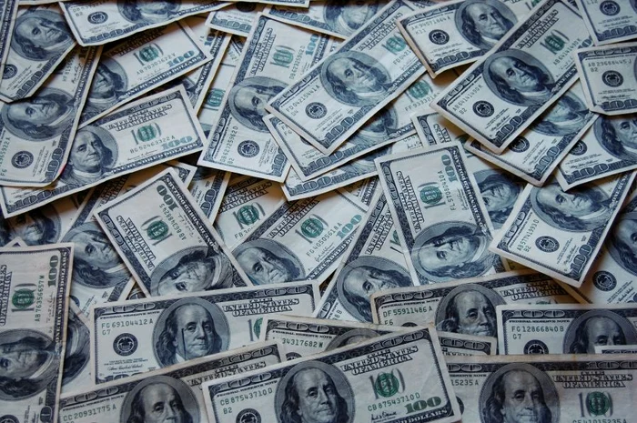 Soluția rapidă și eficientă pentru criza economică: bani direct pentru oameni jpeg
